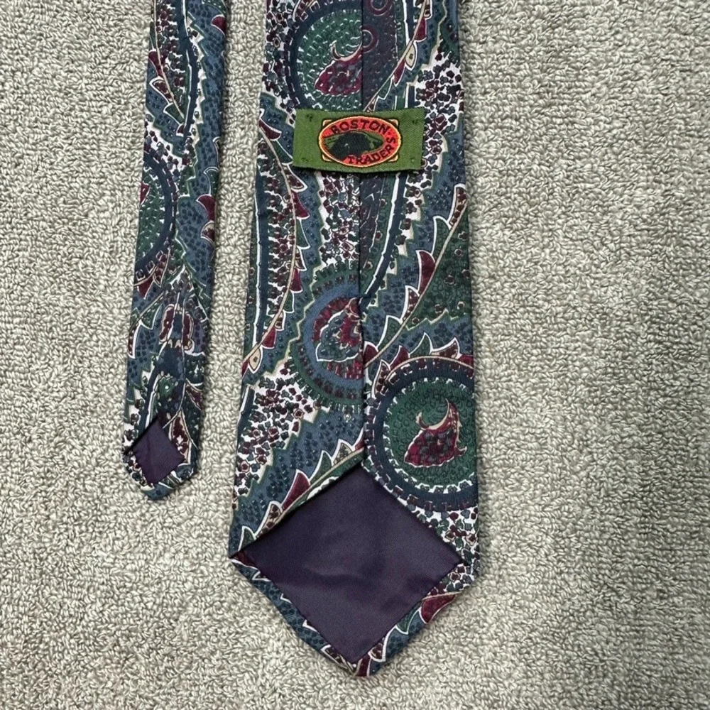 Boston Traders Mens Paisley Silk Tie Green Burgundy Navy Blue Floral Geometric